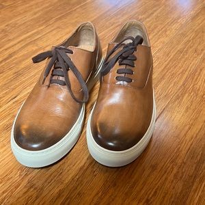 Saks 5th Avenue burnished brown leather sneakers